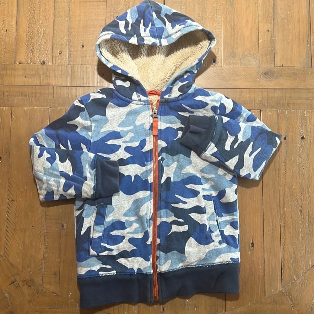Mini Boden blue camo Sherpa lined hoodie